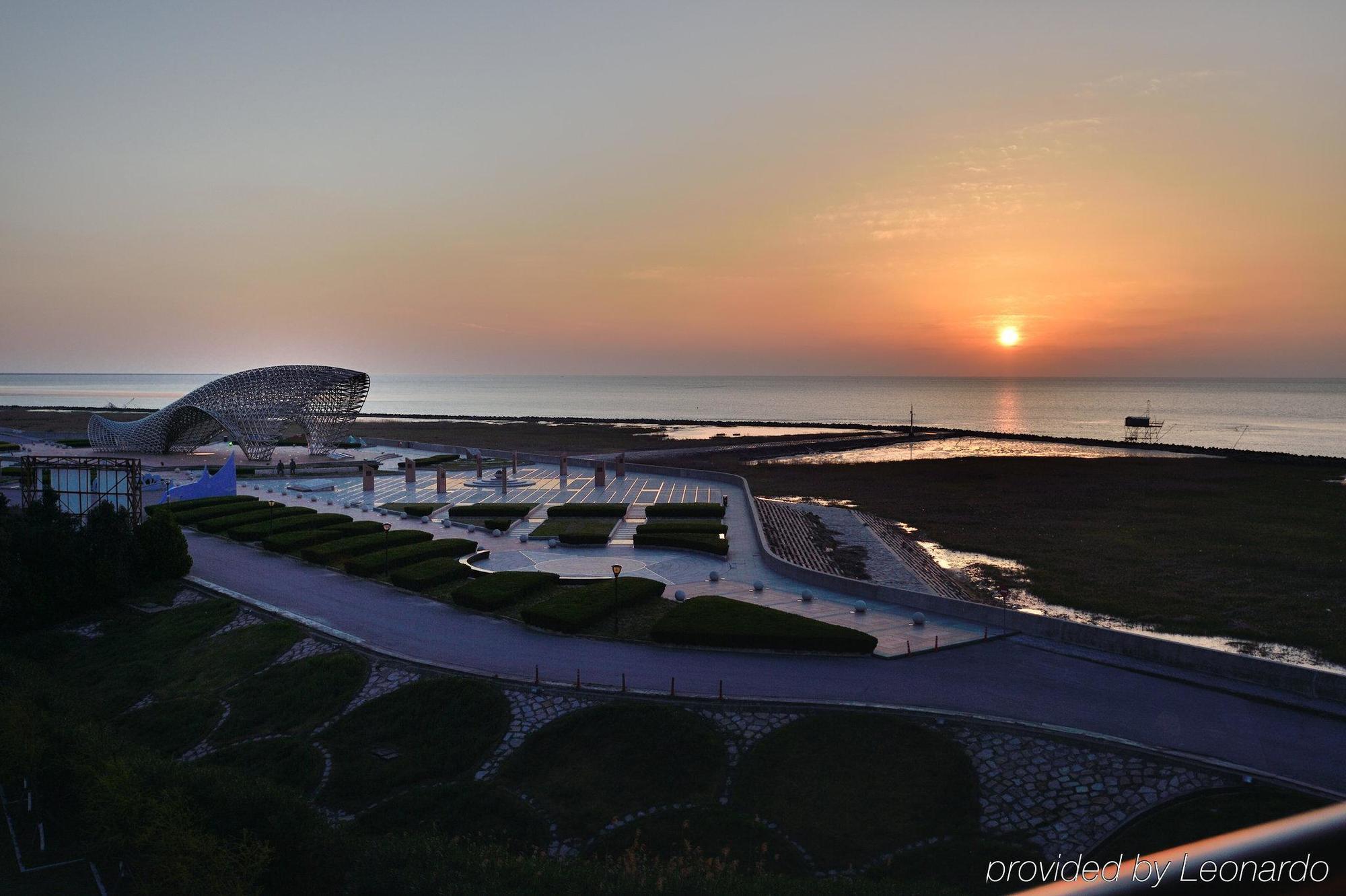 Holiday Inn Express Shanghai Nanhuizui ภายนอก รูปภาพ